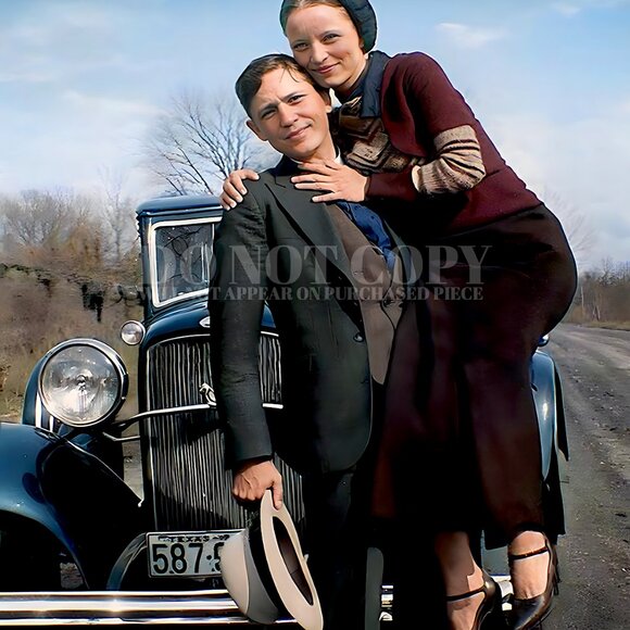 Bonnie and Clyde Photograph 8 X 10 | RARE 1934 Photo Portrait | Poster Art Print - Picture 2 of 2
